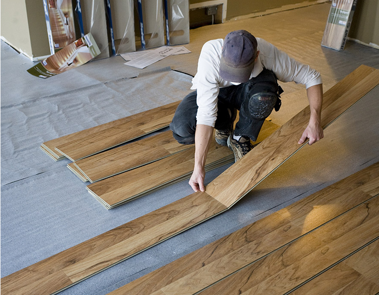 Hardwood Floor vs. Engineered Wood: A Comparative Analysis